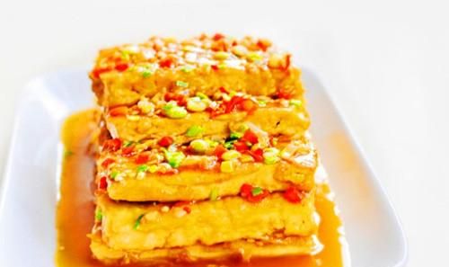 锅塌豆腐的简单做法是什么(豆腐怎么做好吃又简单锅塌豆腐)图1