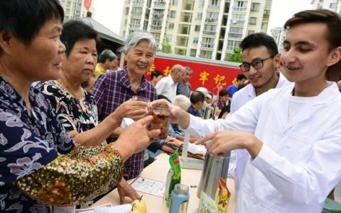 喝姜枣茶包治百病?这三种体质的人不适宜喝什么