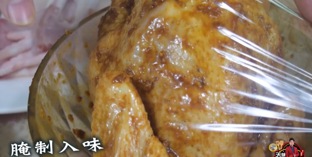 秘制烤箱烤鸡最好吃的做法，简单美味又馋人，好吃极了