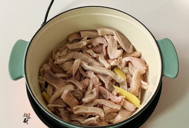 天冷了，少吃猪肉多吃它，比牛羊肉温和，炖上一锅太馋人