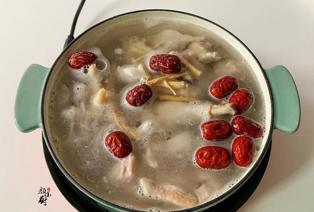 天冷了，少吃猪肉多吃它，比牛羊肉温和，炖上一锅太馋人