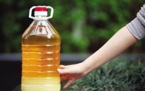 花生油会凝固吗：花生油冻了还可以吃