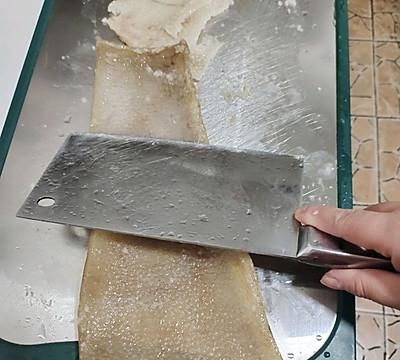 早晨来一碗水晶肉皮冻，大人小孩都爱吃