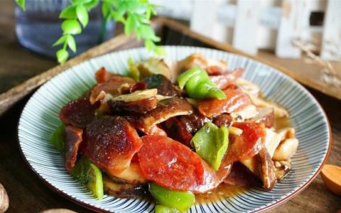 腊肠搭配什么炒起来更好吃