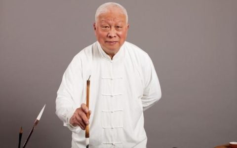 站立写书法有什么好处(站着写书法对身体的好处)