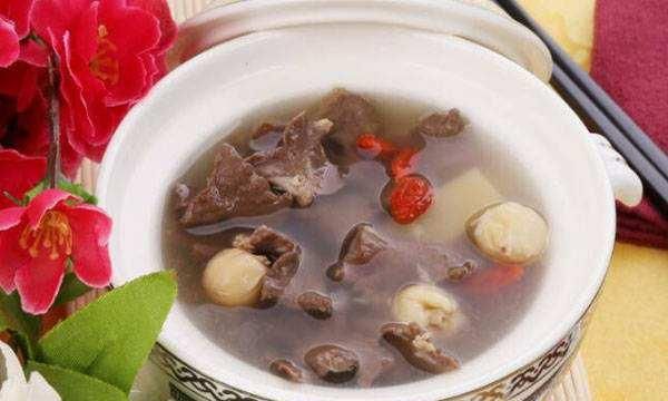 失眠怎么办？试试这几个食疗小妙方